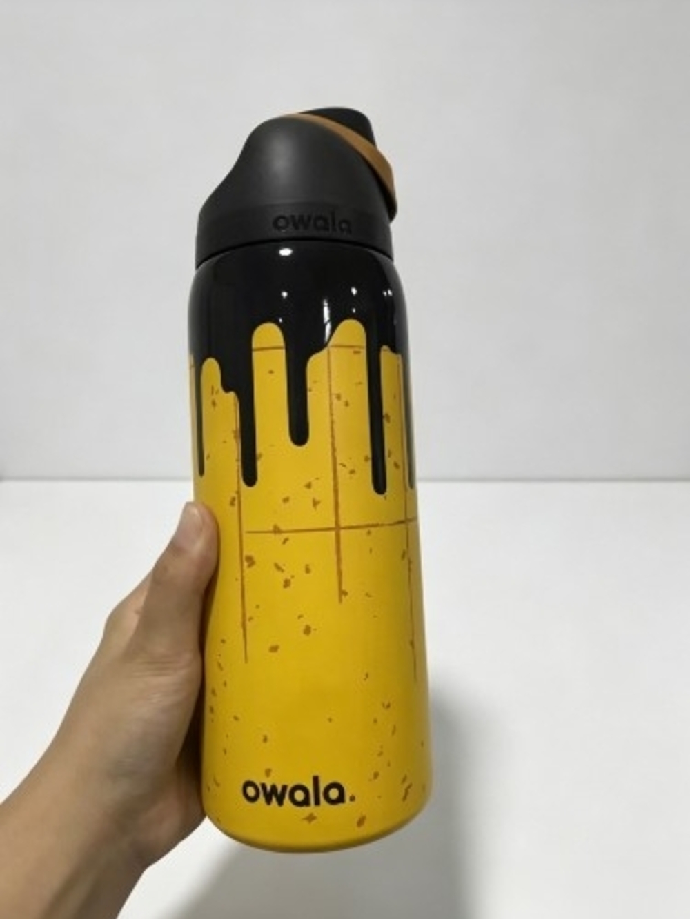 Owala Yellow & Black Insulated Water Bottle